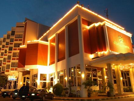 ワンカム ホテル 写真