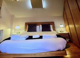 タイロサ ルームズ 写真