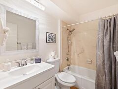 ワイキキ イリカイ マリーナ 写真