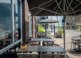 ホリデイ イン エイントホーフェン エアポート バイ IHG 写真