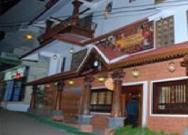 コヴァラム ビーチ ホテル 写真