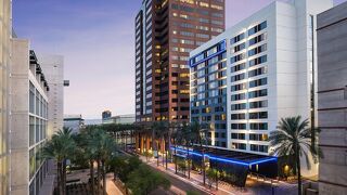 AC Hotel by Marriott Phoenix Downtown