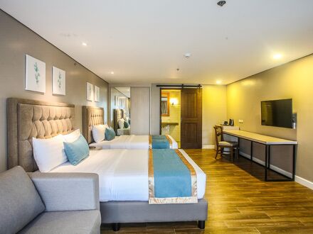 ロワイヤル パルク ホテル タガイタイ 写真