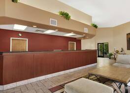 デイズ イン バイ ウィンダム グローブ 写真