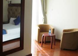 ブルー バーズ インターナショナル ホテル 写真