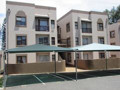 セレンゲティ セルフ ケータリング ユニッツ 写真