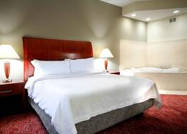 ヒルトン ガーデンイン エルクハート 写真