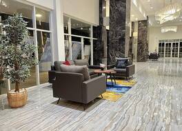 ディプリマホテルジェムルサリスラバヤ