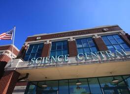 ハンプトン イン ＆ スイーツ フォートウェイン ノース 写真