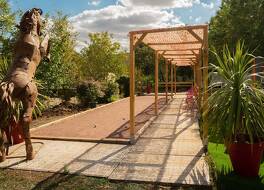 ホテル マック ベッド 写真