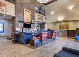 コンフォート イン ベントンビル - クリスタル ブリッジズ 写真