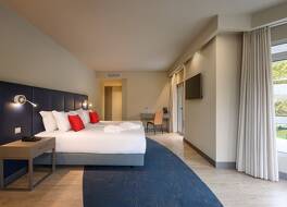 メリア セトゥーバル ホテル 写真