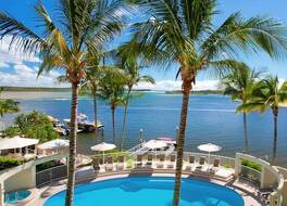 ヌーサ パシフィック リバーフロント リゾート