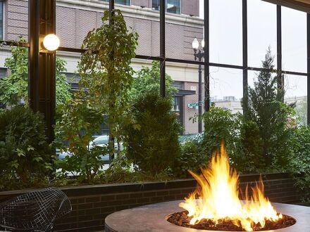 エミリー ホテル 写真