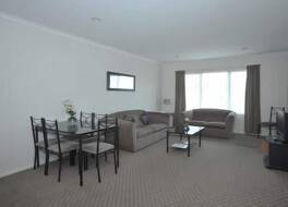 チューダー ロッジ モーテル 写真