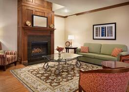 カントリー イン ＆ スイーツ バイ ラディソン シャンペーン ノース 写真