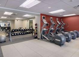 ダブルツリー スイーツ バイ ヒルトン ホテル デトロイト ダウンタウン - フォート シェルビー 写真