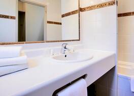 キリヤード ニーム サントル 写真