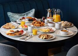 ストランド パレス 写真