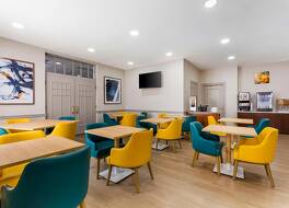 Comfort Inn & Suites Cuyahoga Falls - Akron 写真