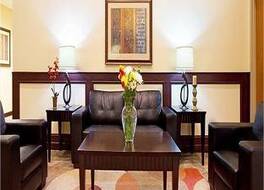 ホリデイ イン エクスプレス & スイーツ ウォーキガン by IHG 写真