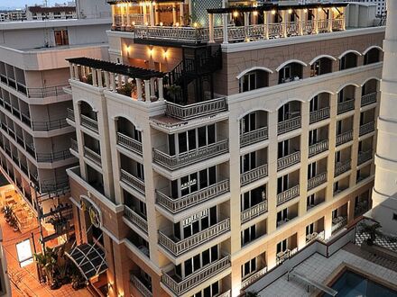 ザ ホワイトハウス コンドテル 写真