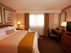 エンバシー スイーツ バイ ヒルトン シカゴ シャウムバーグ ウッドフィールド 写真