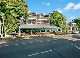 マントラ オン ザ インレット ポート ダグラス