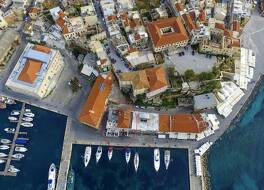 アンバサダーズ レジデンス ブティック ホテル チャニア 写真