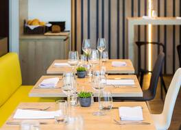 イビス スタイルズ コルトレイク エクスポ 写真