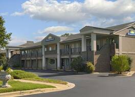 デイズ イン バイ ウィンダム ローリー グレンウッド - クラブツリー 写真