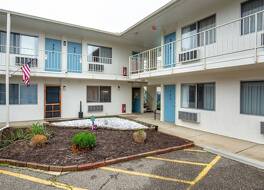 デイズ イン バイ ウィンダム ニュー フィラデルフィア 写真