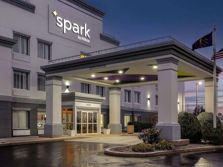 スパーク バイ ヒルトン エバンズビル イースト, IN 写真