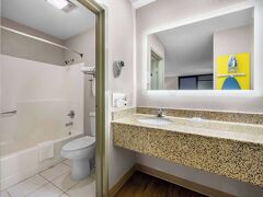 デイズ イン バイ ウィンダム ローリー ミッドタウン 写真