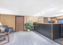 デイズ イン バイ ウィンダム スー フォールズ エアポート 写真