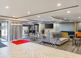 ホリデイ イン エクスプレス シカゴ-ダウナーズ グローブ by IHG 写真