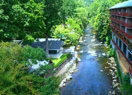 ベイモント バイ ウィンダム ガットリンバーグ オン ザ リバー 写真