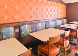 フェアフィールド イン&スイート ブルーミントン