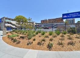 アメリカズ ベスト バリュー イン オークランド レイク メリット 写真