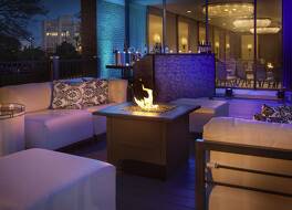 ダブルツリー バイ ヒルトンホテル シカゴ オークブルック 写真