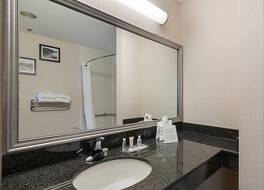 クオリティ スイーツ スプリングデール ウェスト I-49 写真