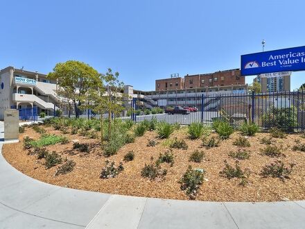 アメリカズ ベスト バリュー イン オークランド レイク メリット 写真