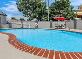 スリープ イン & スイーツ オーク グローブ 写真