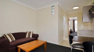 ウェリビー モーテル ＆ アパートメンツ