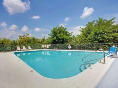 スーパー 8 バイ ウィンダム ナッシュビル / ダウンタウン / オプリーランド エリア 写真