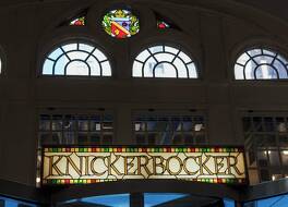 ミレニアム ニッカーボッカー シカゴ 写真