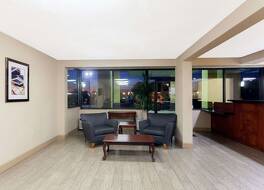 スーパー 8 バイ ウィンダム クラークスビル ノースイースト 写真