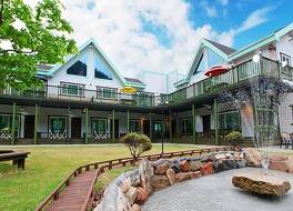 Sokrisan Jayeon Pension