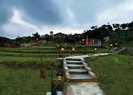 Seed at Queens Meadows, Ranikhet 写真