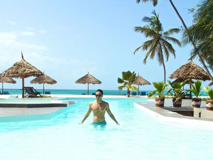 Smiles Beach Hotel 写真